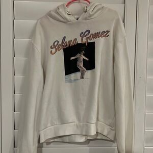 H&M divided white/cream Selena Gomez goodie size XS** ONLY WORN ONCE